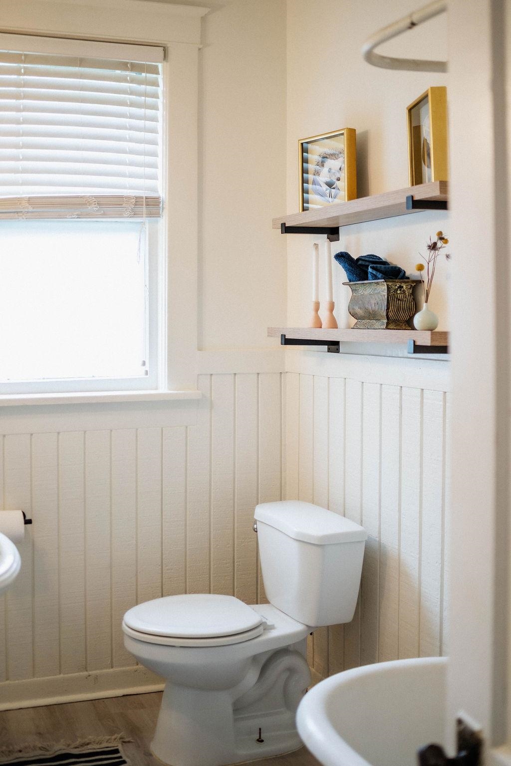 1925 Nelson Avenue Memphis, TN 38104 - Photo 19 of 39 Downstairs Bathroom, clawfoot tub and shower