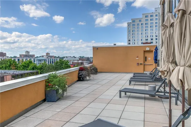 $3,850 | 175 Huguenot Street, Unit 2505, New Rochelle, NY 10801