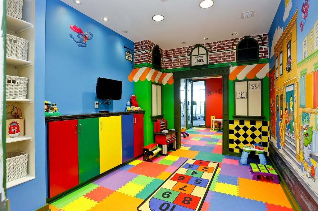 175 Huguenot Street, Unit 2505 New Rochelle, NY 10801 - Photo 30 of 34 Children's play area