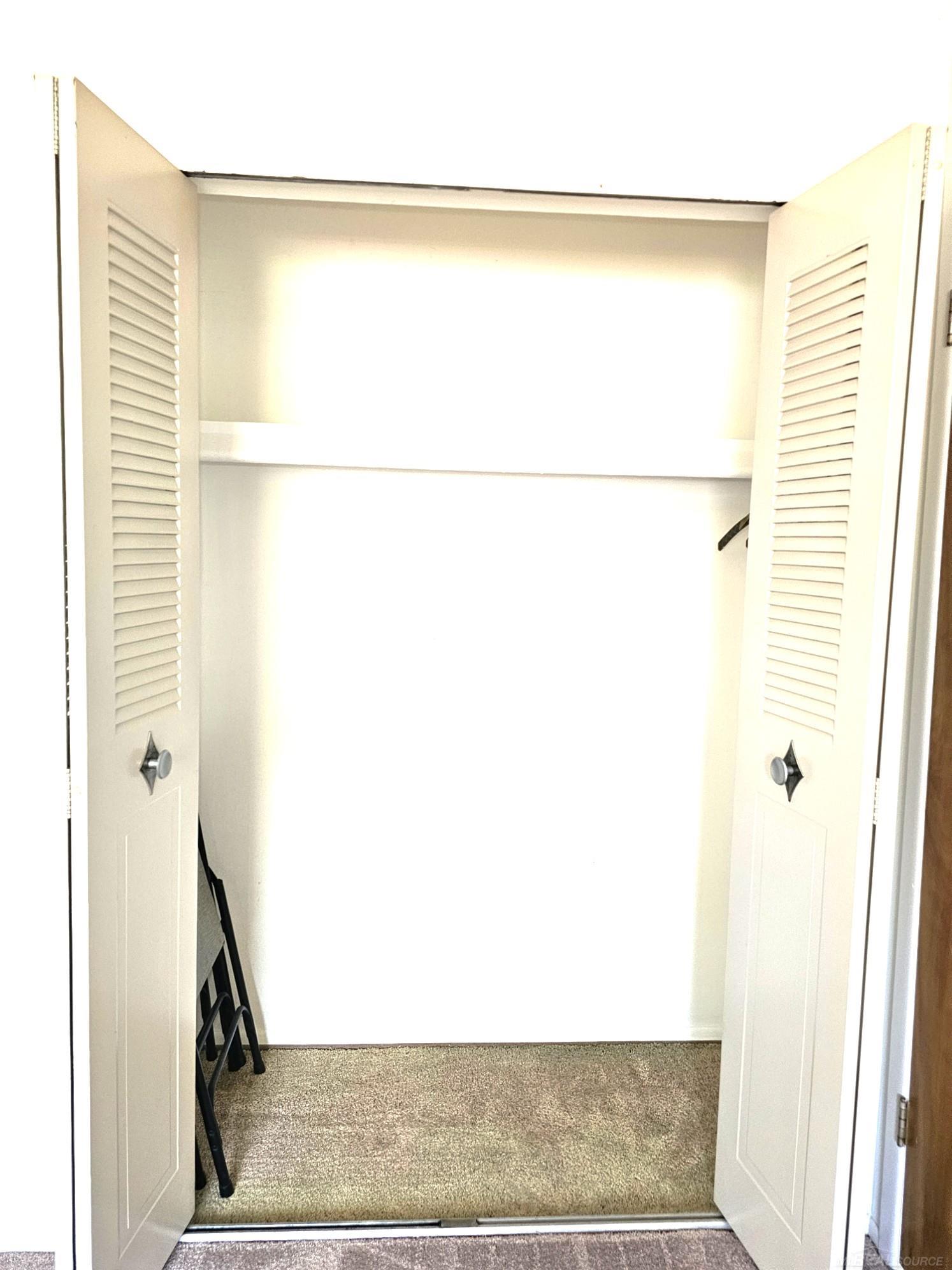 29498 Hoover Road Warren, MI 48093 - Photo 13 of 27 Double Closets