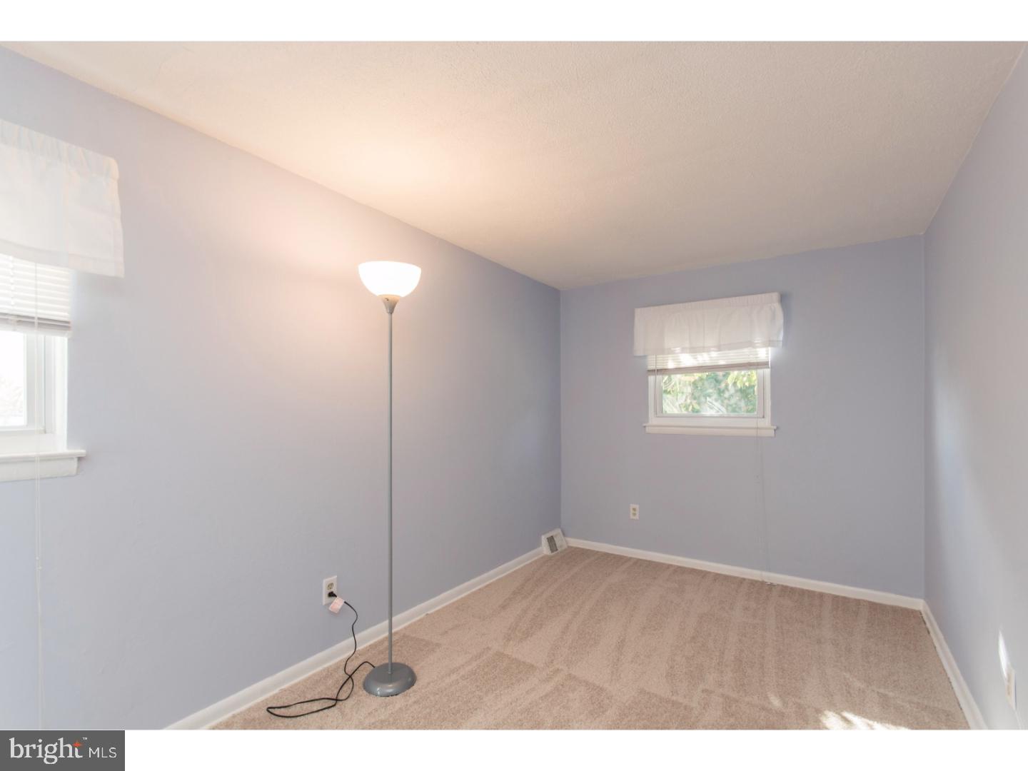 2834 Shelly Road Philadelphia, PA 19152 - Photo 16 of 23