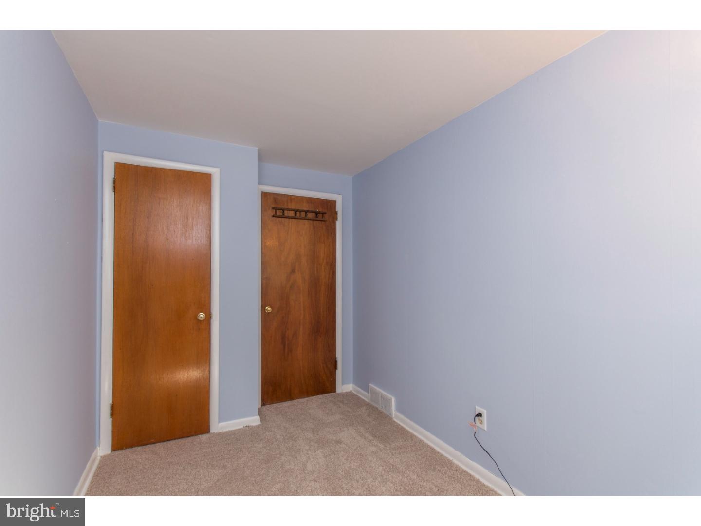 2834 Shelly Road Philadelphia, PA 19152 - Photo 17 of 23