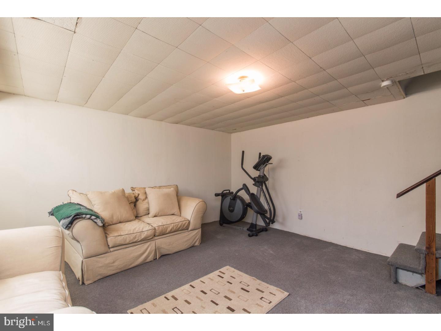 2834 Shelly Road Philadelphia, PA 19152 - Photo 19 of 23