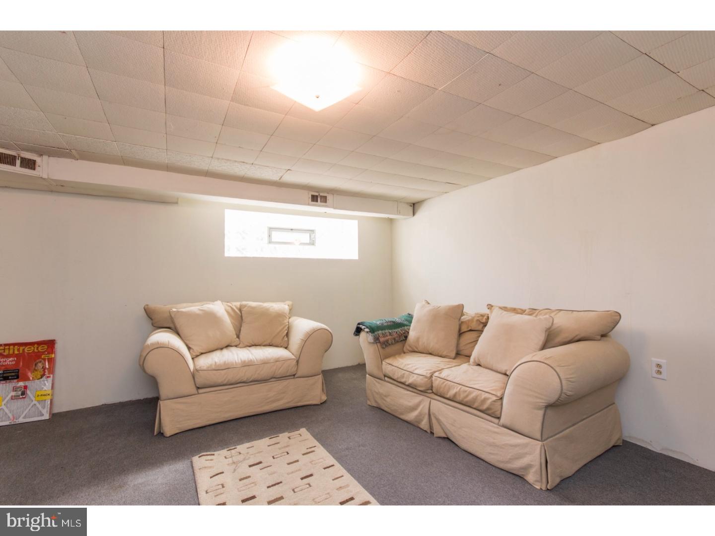 2834 Shelly Road Philadelphia, PA 19152 - Photo 20 of 23