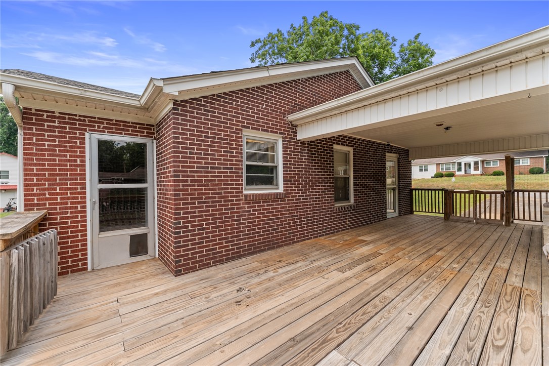 222 Whiten Road Anderson, SC 29621 - Photo 7 of 32