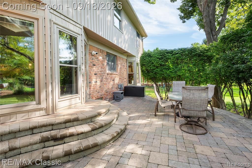 2899 Current Drive Rochester Hills, MI 48309 - Photo 11 of 57 Gallery Image 11
