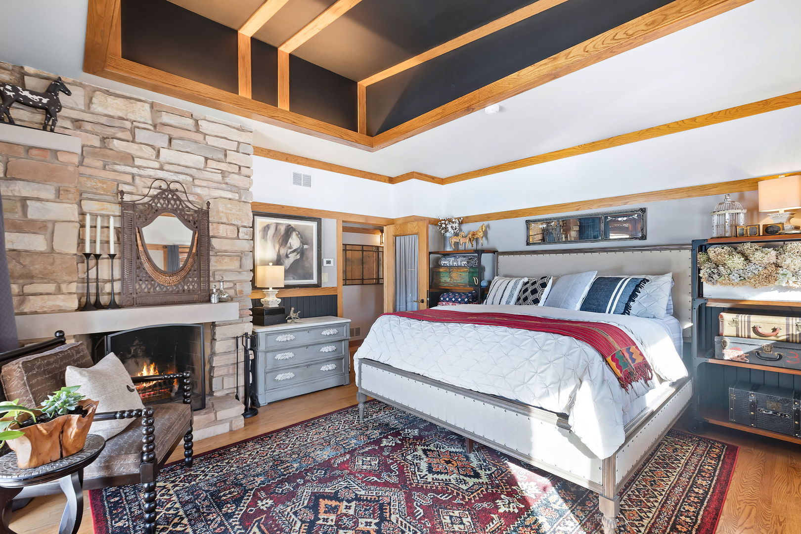 13540 McCarthy Road Lemont, IL 60439 - Photo 20 of 71 a bed sitting in a bedroom next to a lamp