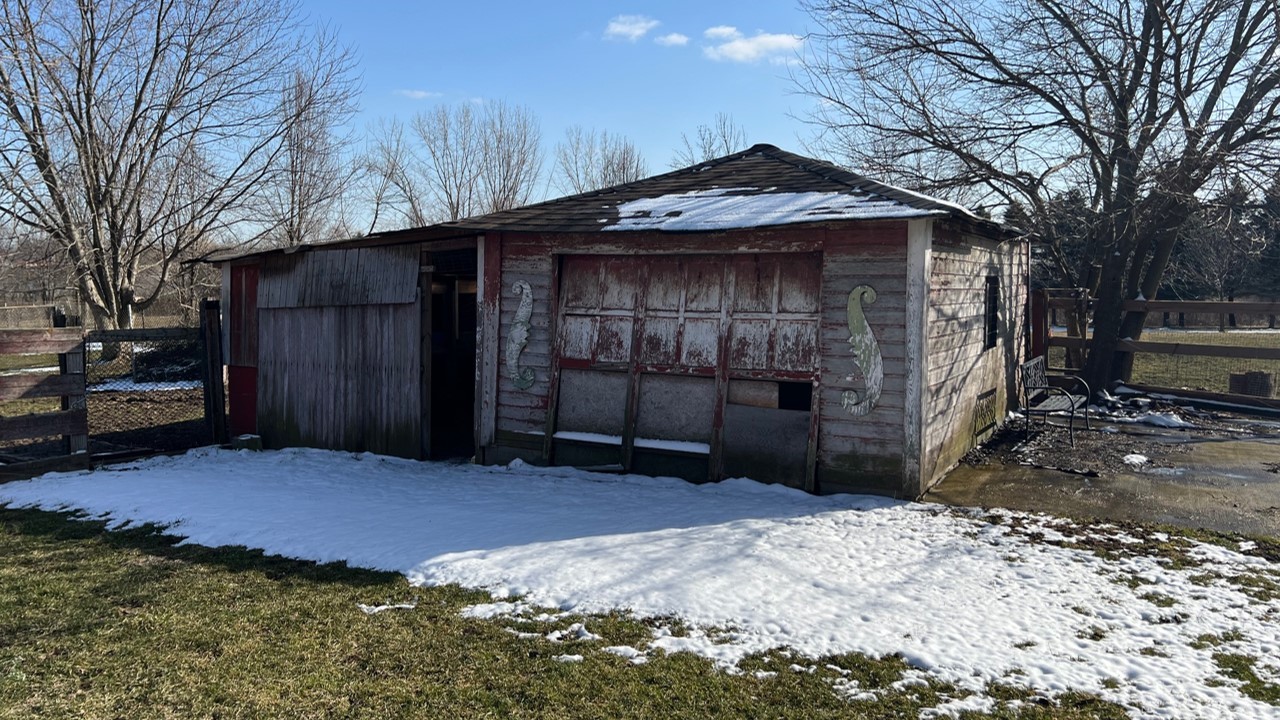 13540 McCarthy Road Lemont, IL 60439 - Photo 71 of 71 a front view of a house with a yard