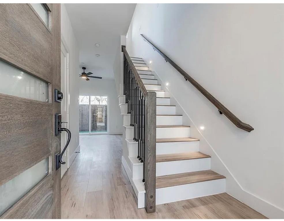 2134 Shea Road, Unit 1001 Dallas, TX 75235 - Photo 2 of 9