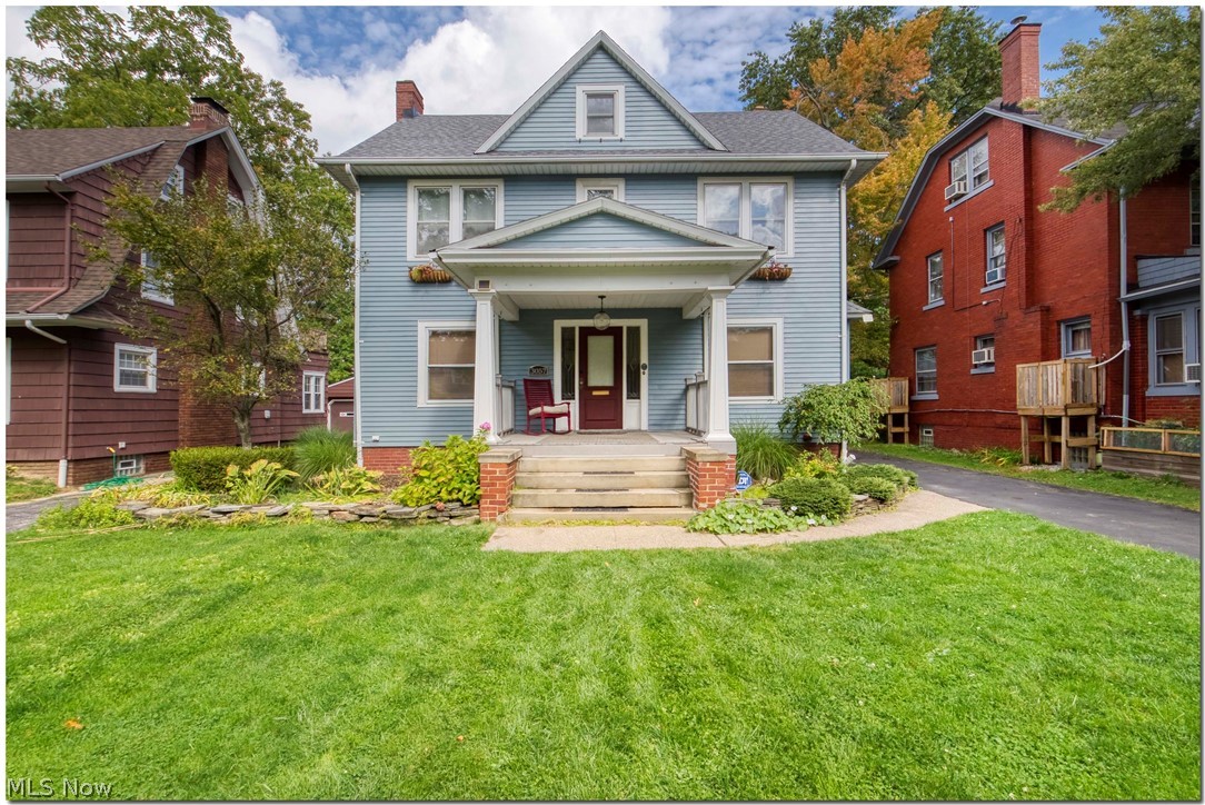 3057 East Overlook Road Cleveland, OH 44118 - Photo 1 of 35 Gallery Image 1