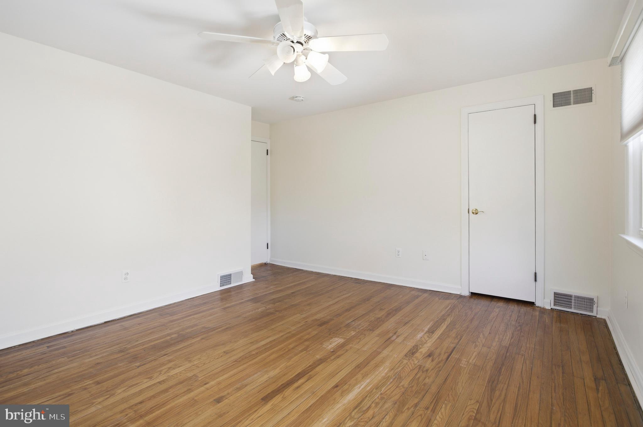 418 Colonial Park Drive Springfield, PA 19064 - Photo 23 of 37
