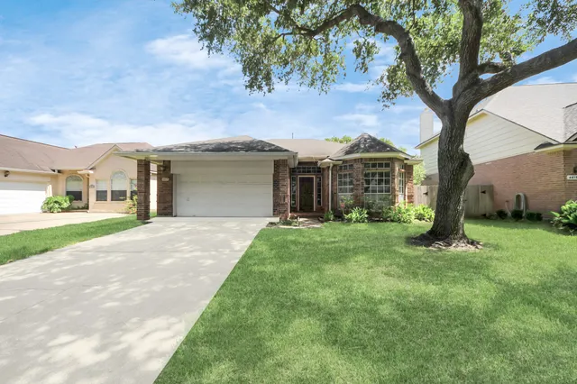 $350,000 | 4615 Jaymar Drive, Sugar Land, TX 77479