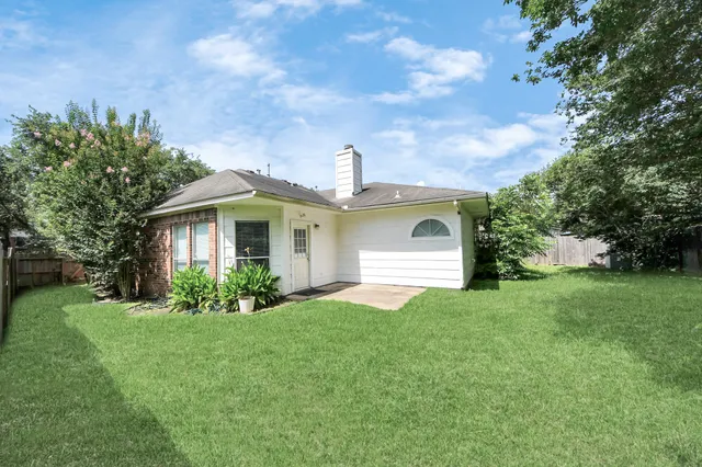 $350,000 | 4615 Jaymar Drive, Sugar Land, TX 77479
