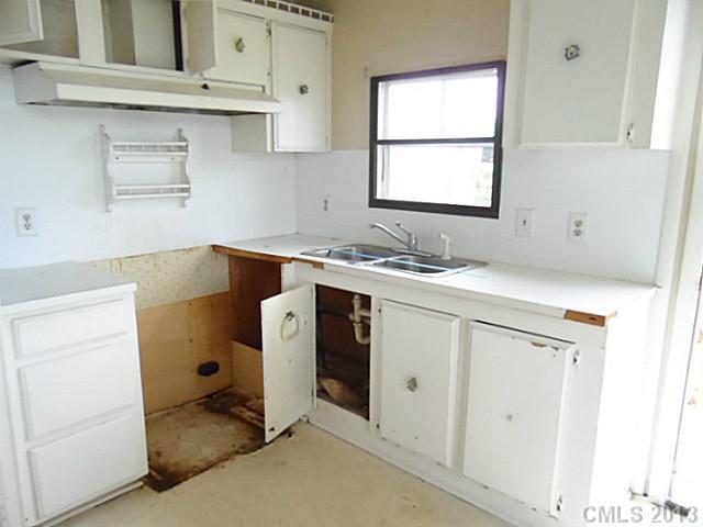 5003 Hampton Meadows Road Monroe, NC 28110 - Photo 3 of 13 Gallery Image 3