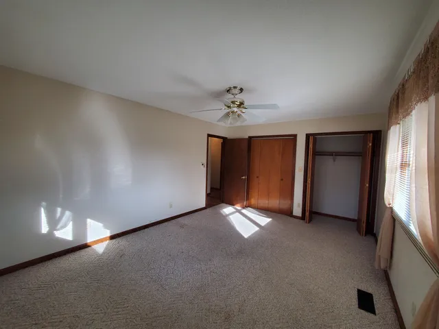 $259,900 | 11608 Laurelwood Lane, Carbondale, IL 62901