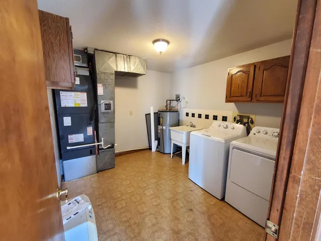 $259,900 | 11608 Laurelwood Lane, Carbondale, IL 62901