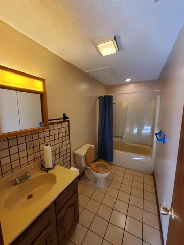 $259,900 | 11608 Laurelwood Lane, Carbondale, IL 62901