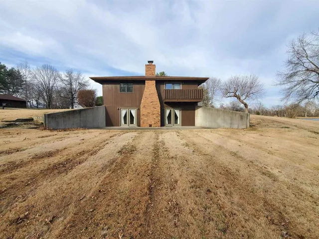 $259,900 | 11608 Laurelwood Lane, Carbondale, IL 62901