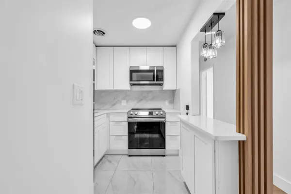 $2,300 | 1901 John F. Kennedy Boulevard, Unit 202, North Bergen, NJ 07047