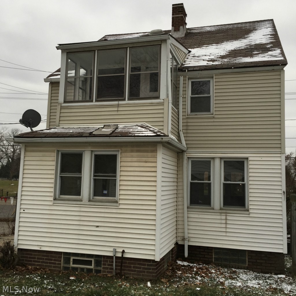 3863 Ridge Road Cleveland, OH 44144 - Photo 2 of 15 Gallery Image 2