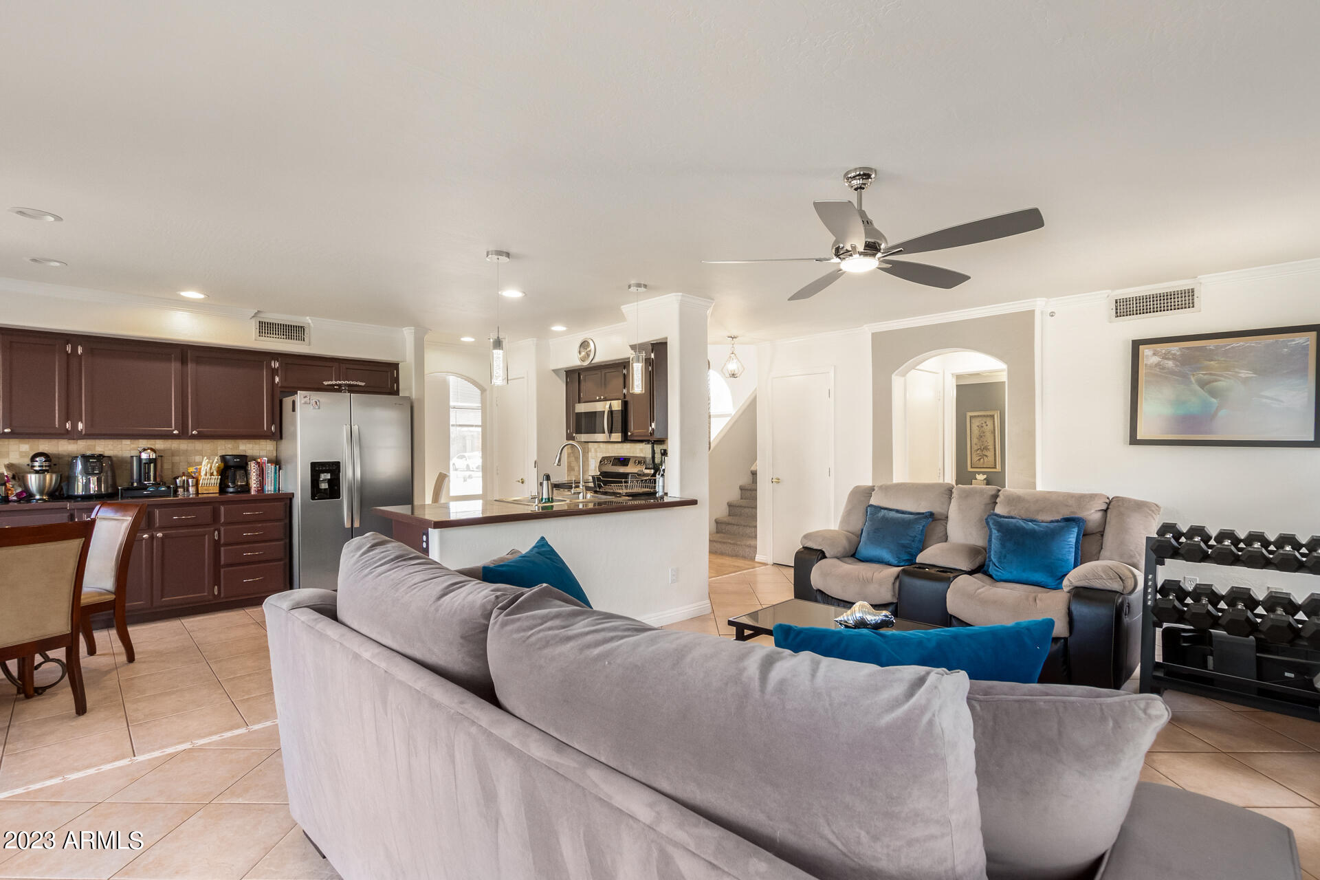 3036 East Wagoner Road Phoenix, AZ 85032 - Photo 10 of 39 12 - Wagoner