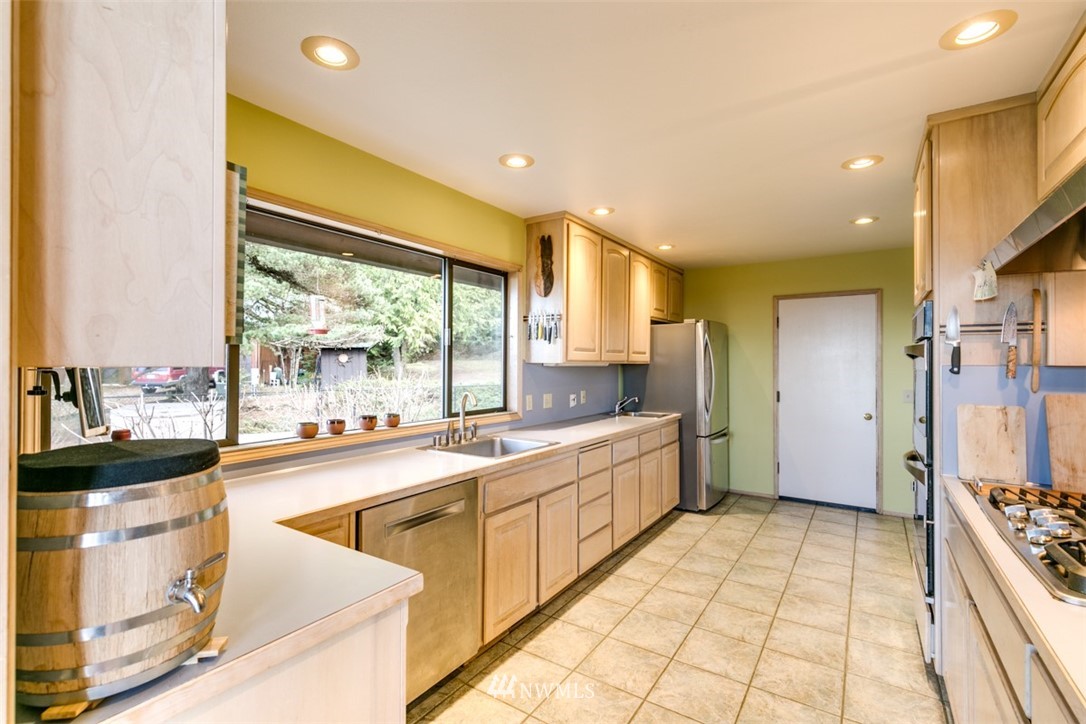 367 Harrington Road Port Angeles, WA 98362 - Photo 14 of 25 Gallery Image 14