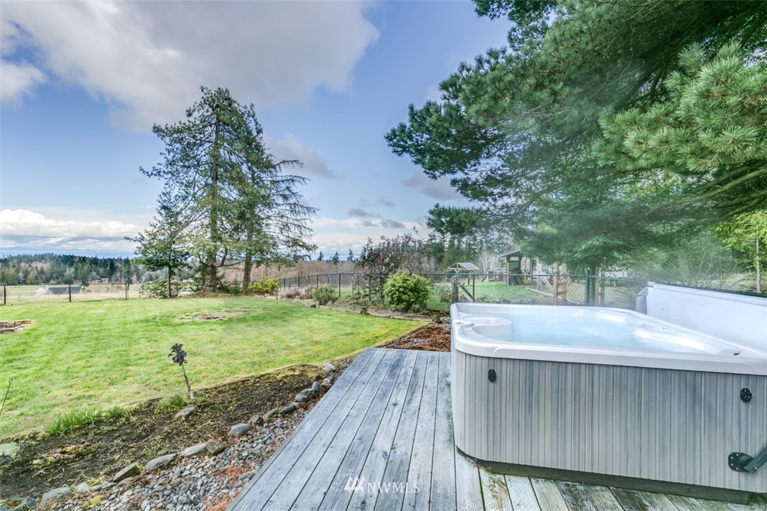 367 Harrington Road Port Angeles, WA 98362 - Photo 3 of 25 Gallery Image 3