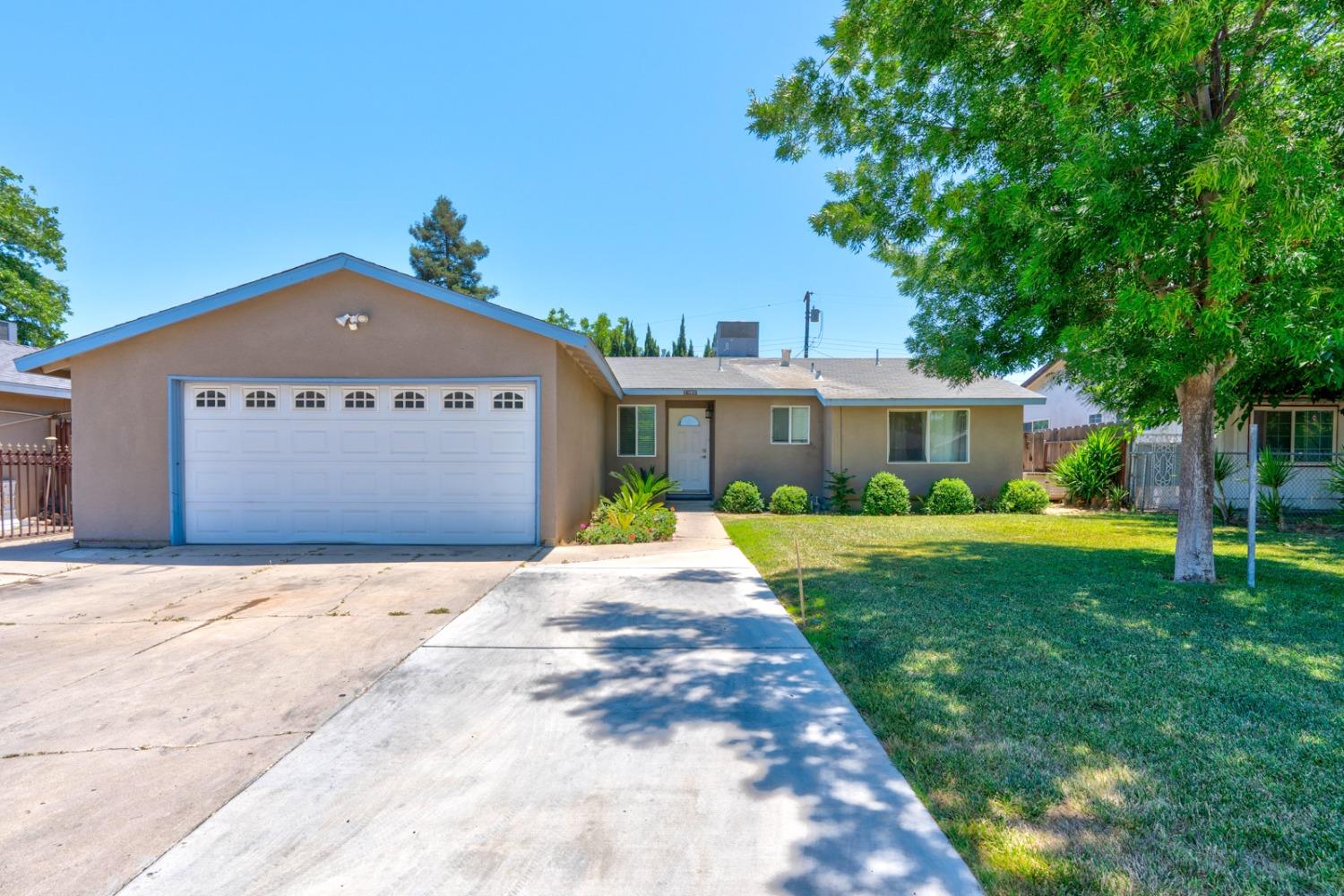 27402 Saunders Road Madera, CA 93637 - Photo 1 of 31 Gallery Image 1