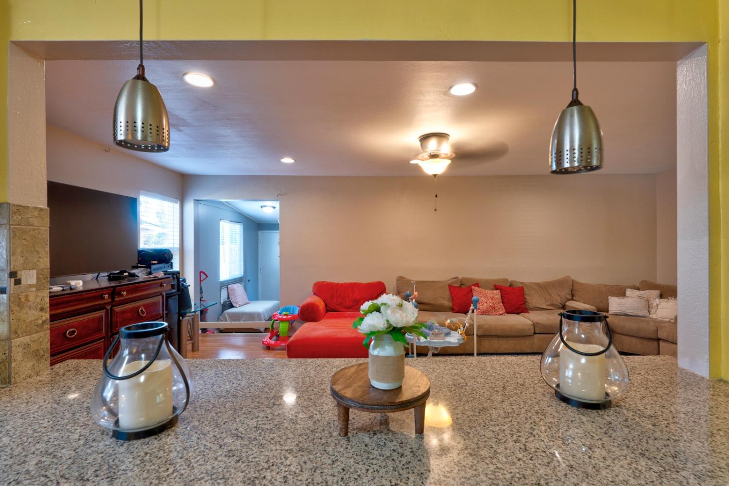 27402 Saunders Road Madera, CA 93637 - Photo 12 of 31 Gallery Image 12