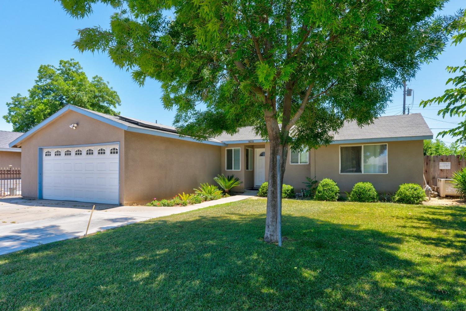 27402 Saunders Road Madera, CA 93637 - Photo 2 of 31 Gallery Image 2