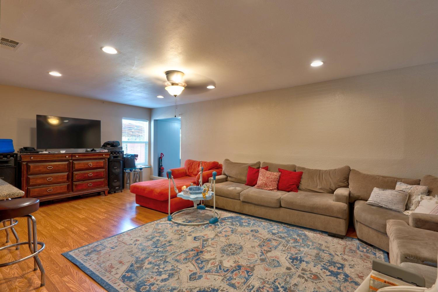 27402 Saunders Road Madera, CA 93637 - Photo 5 of 31 Gallery Image 5