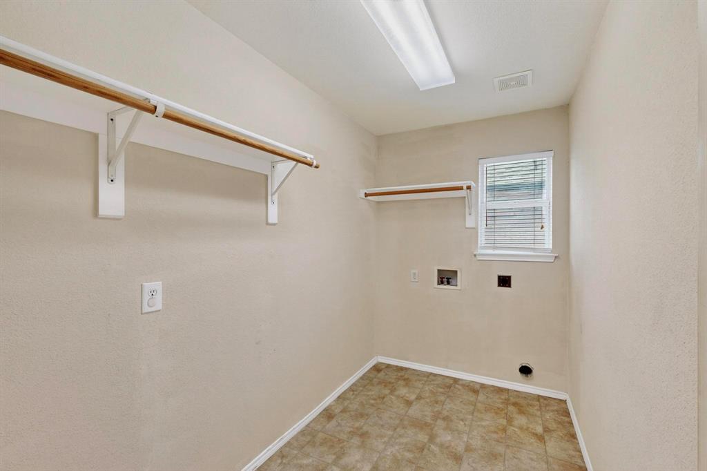 729 Ridgehill Drive Burleson, TX 76028 - Photo 30 of 35