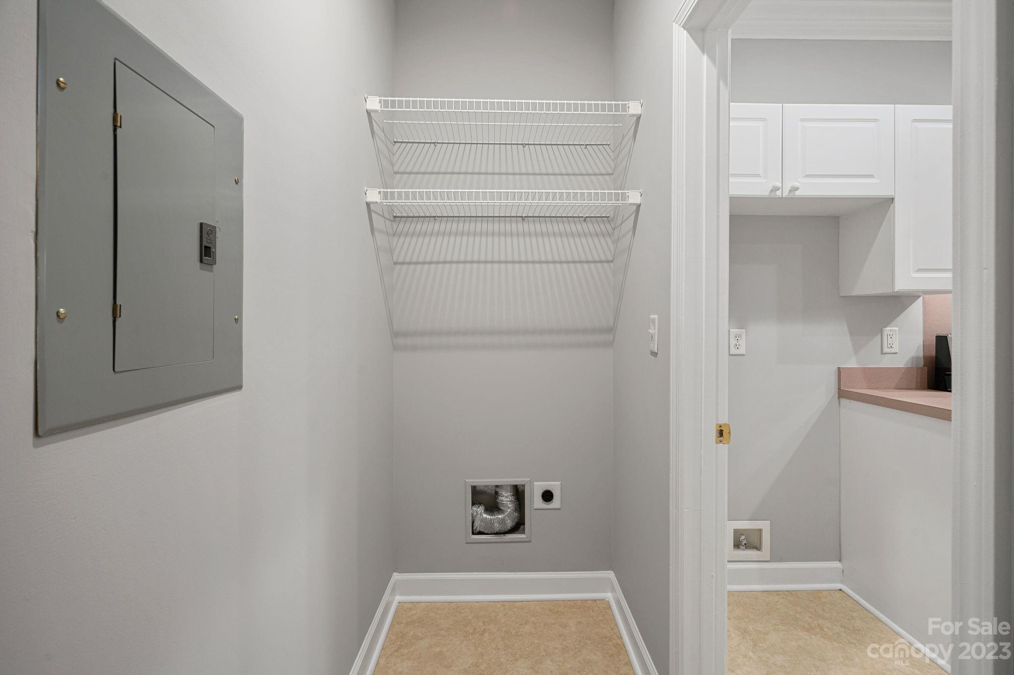 747 Peninsula Drive Davidson, NC 28036 - Photo 15 of 31 a view of walk in closet