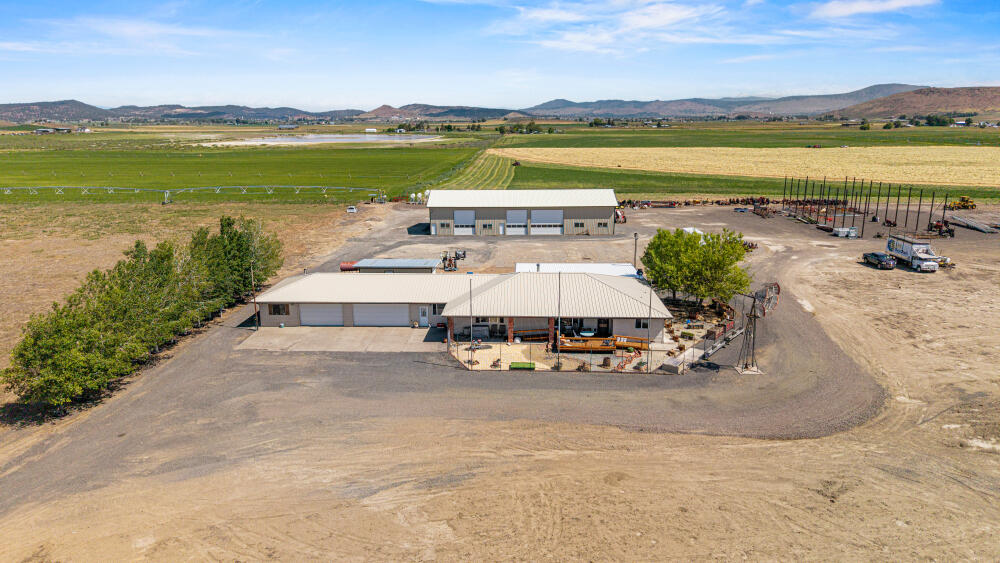 891 Cross Road Klamath Falls, OR 97603 - Photo 53 of 66 a view of a lake with a ocean view