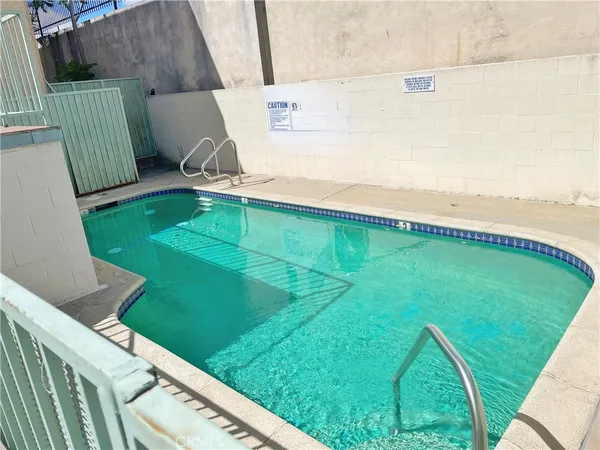 $2,500 | 15527 Parthenia Street, Unit 4, North Hills, CA 91343