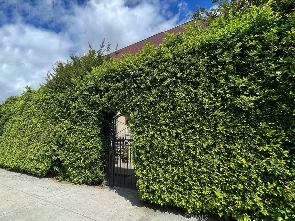 $2,500 | 15527 Parthenia Street, Unit 4, North Hills, CA 91343
