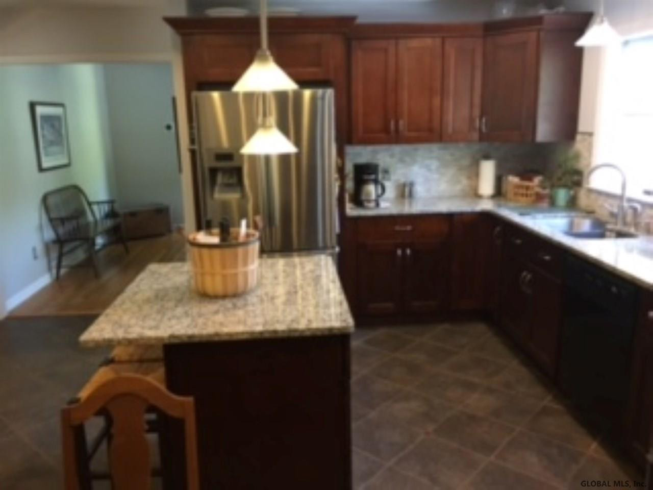 6 Partridge Road Bethlehem, NY 12054 - Photo 3 of 20 Photo 3