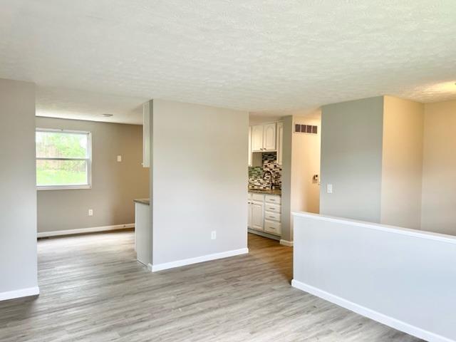 12143 Pippin Road Cincinnati, OH 45251 - Photo 9 of 40 Gallery Image 9