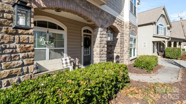 $549,999 | 1028 King's Bottom Drive, Fort Mill, SC 29715