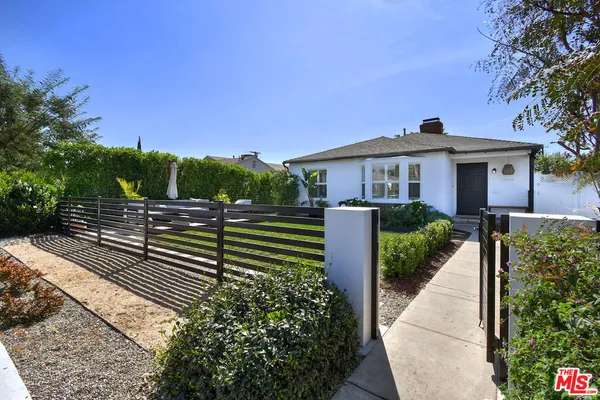 $1,299,000 | 14418 Collins Street, Sherman Oaks, CA 91401