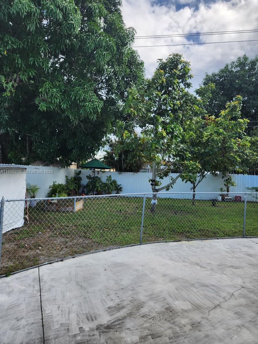 614 East 56th Street Hialeah, FL 33013 - Photo 68 of 78