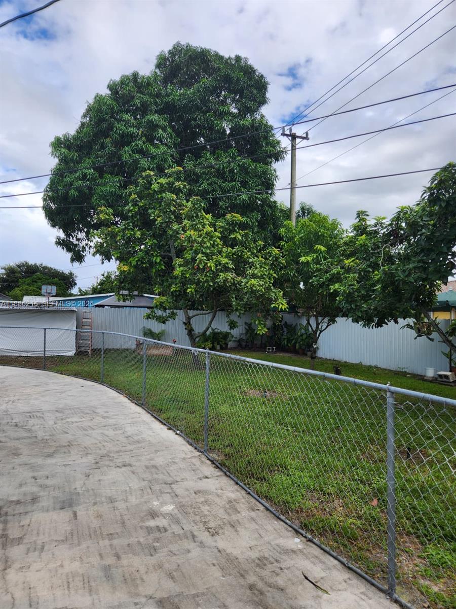 614 East 56th Street Hialeah, FL 33013 - Photo 72 of 78