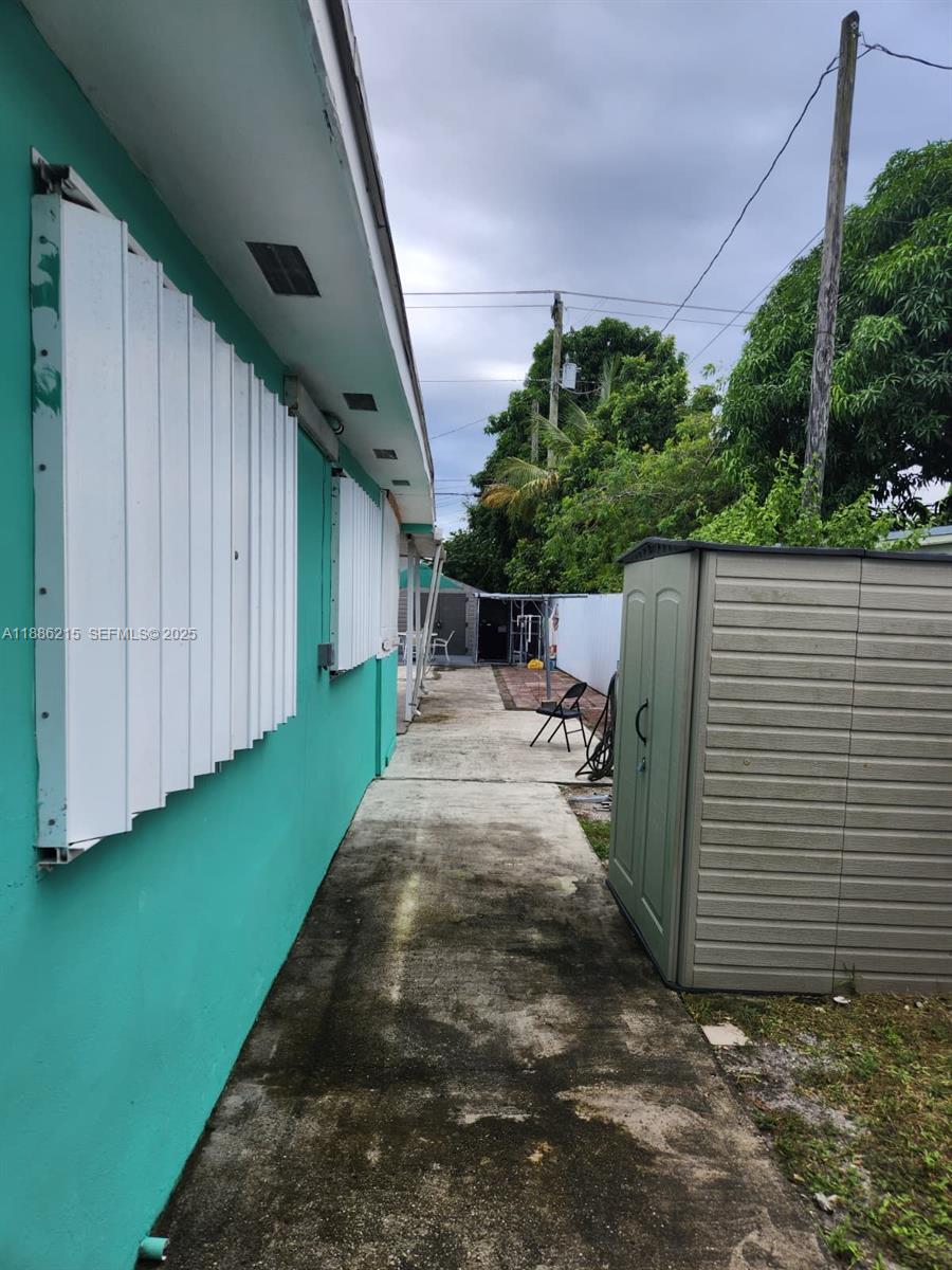 614 East 56th Street Hialeah, FL 33013 - Photo 75 of 78 a view of a back yard of the house