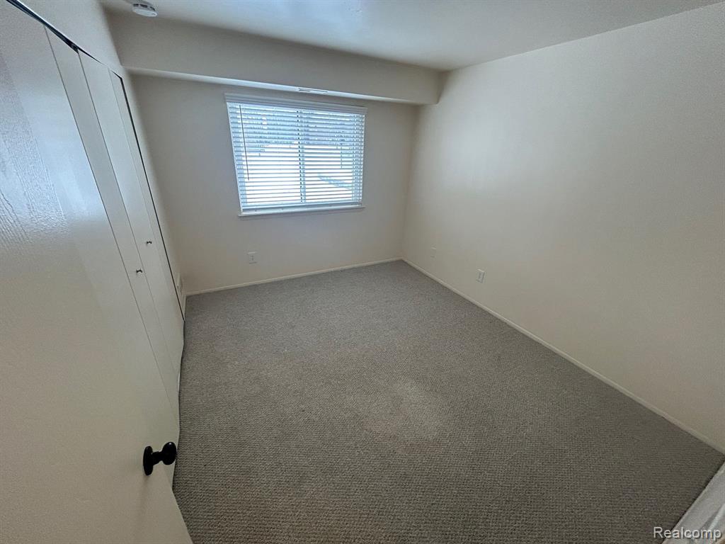 30042 West 12 Mile Road, Unit 56 Farmington Hills, MI 48334 - Photo 18 of 31