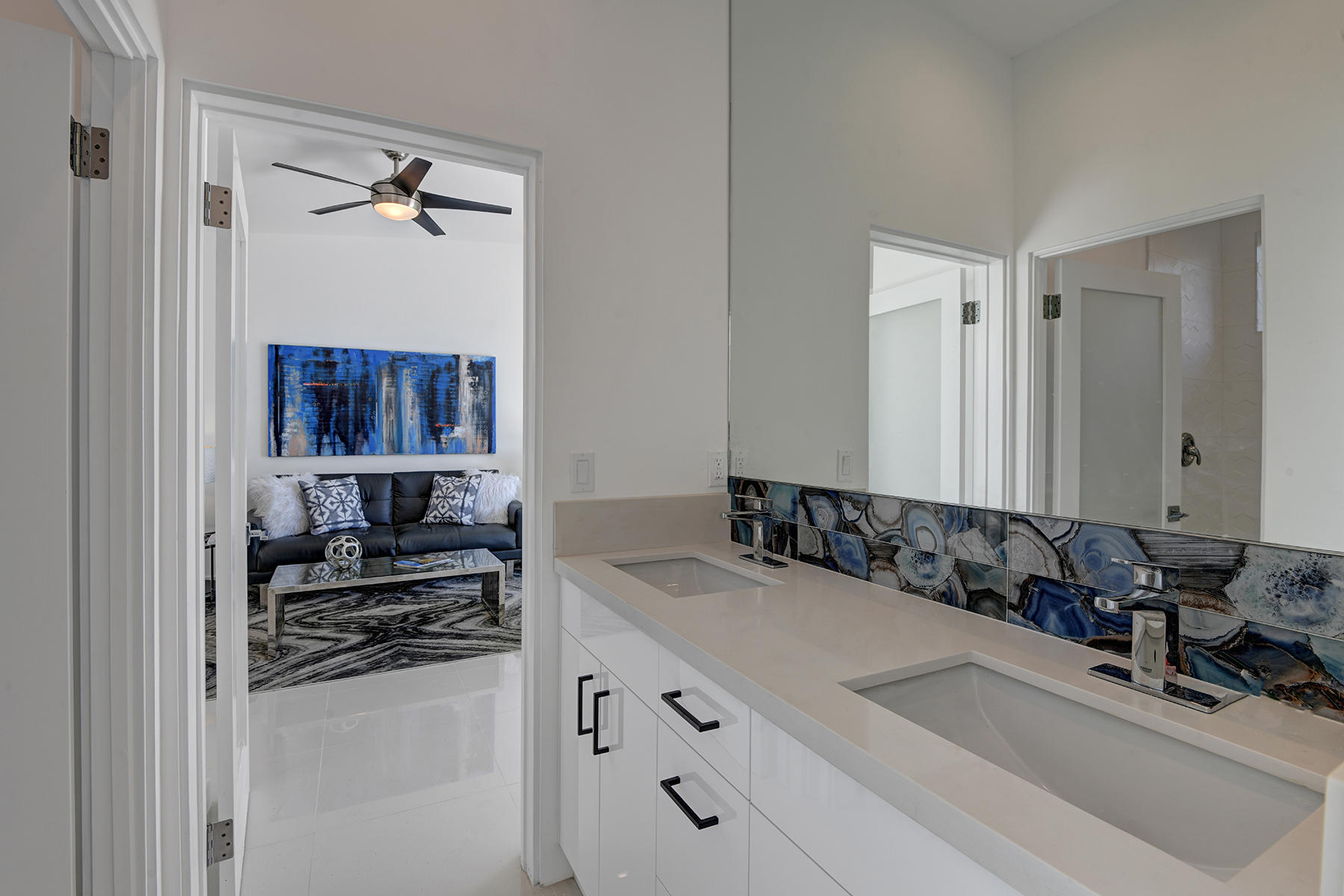 909 East Sunair Road Palm Springs, CA 92262 - Photo 25 of 39 CASITA BATHROOM TO LIVING ROOM OR BEDROO