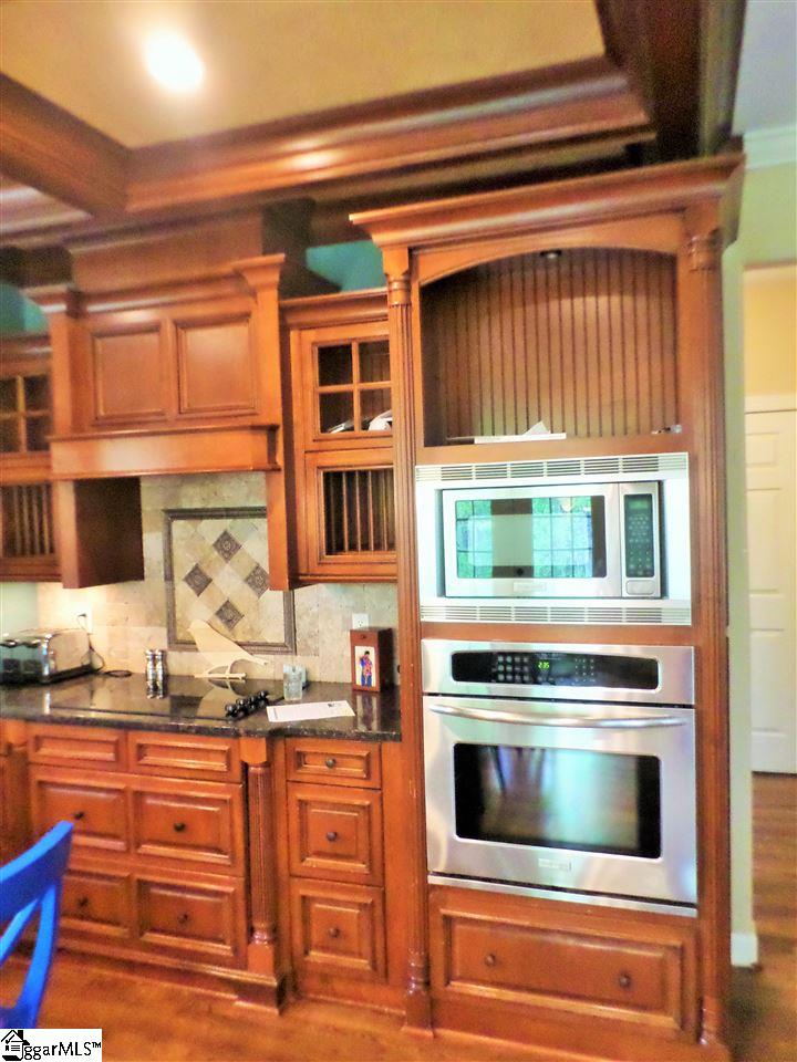 205 North Rutherford Road Greer, SC 29651 - Photo 4 of 29