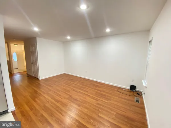 $2,750 | 14817 Winding Loop, Woodbridge, VA 22191