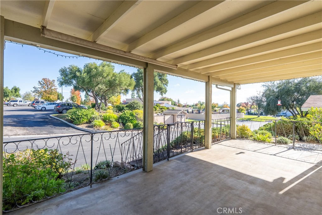 340 Nightingale Avenue Paso Robles, CA 93446 - Photo 32 of 41 a balcony with view of an outdoor space