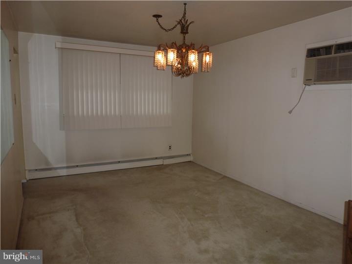1153 Bloomdale Road Philadelphia, PA 19115 - Photo 5 of 15 Dining Room