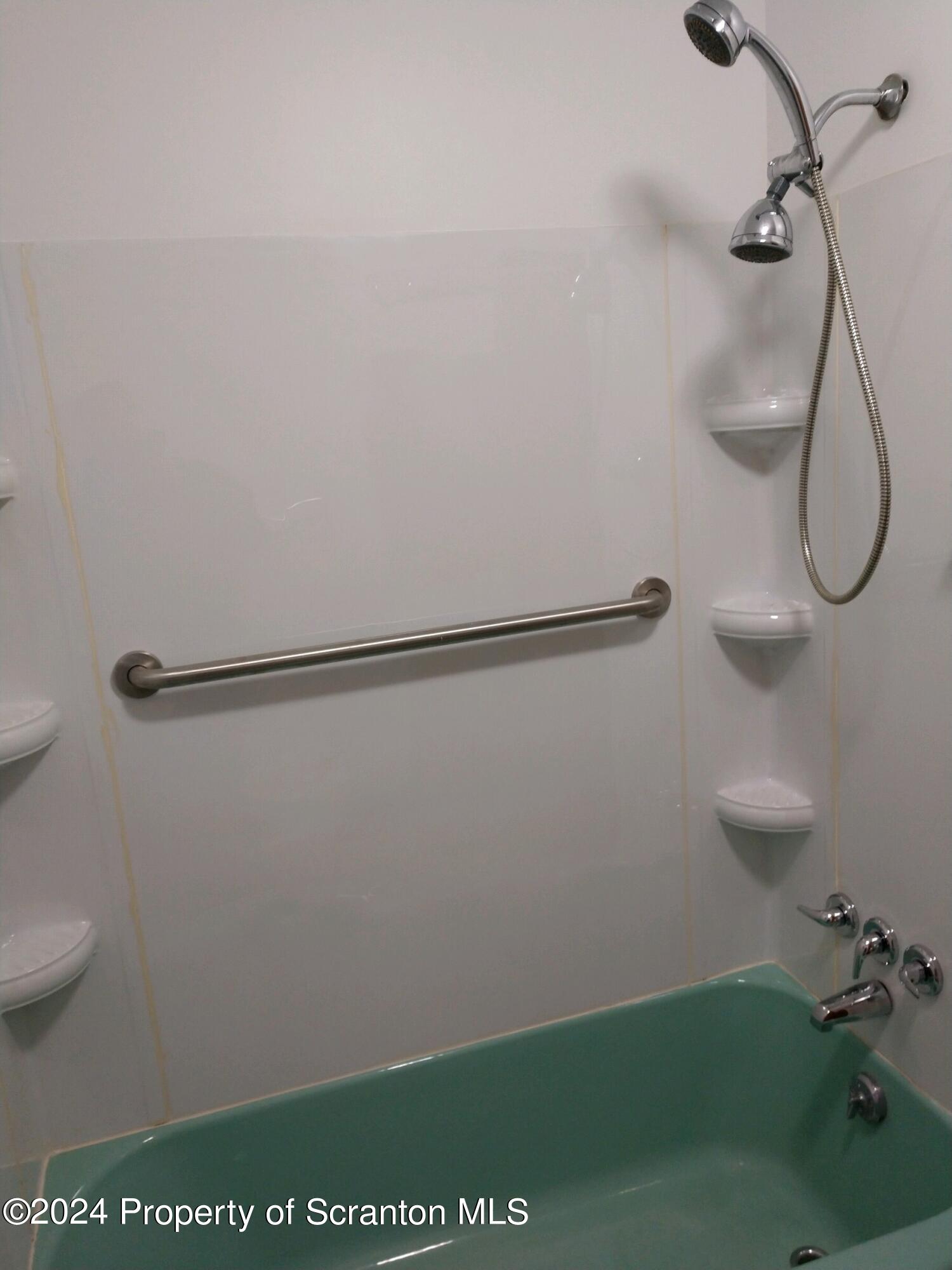 1357 North Main Avenue, Unit 2 Scranton, PA 18508 - Photo 6 of 13 1357NMainAve2ndFlrbath